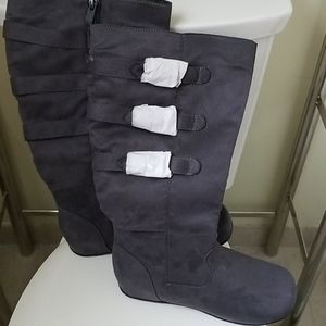 NWOT Grey boots w/side buckles perfect to warm your feet(have 2 pairs)